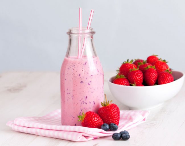 berry-smoothie-spring2015-recipe-670×529